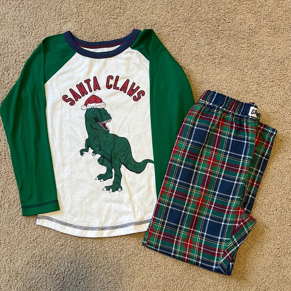 Seasonal cotton/flannel graphic GAP pajama set.
